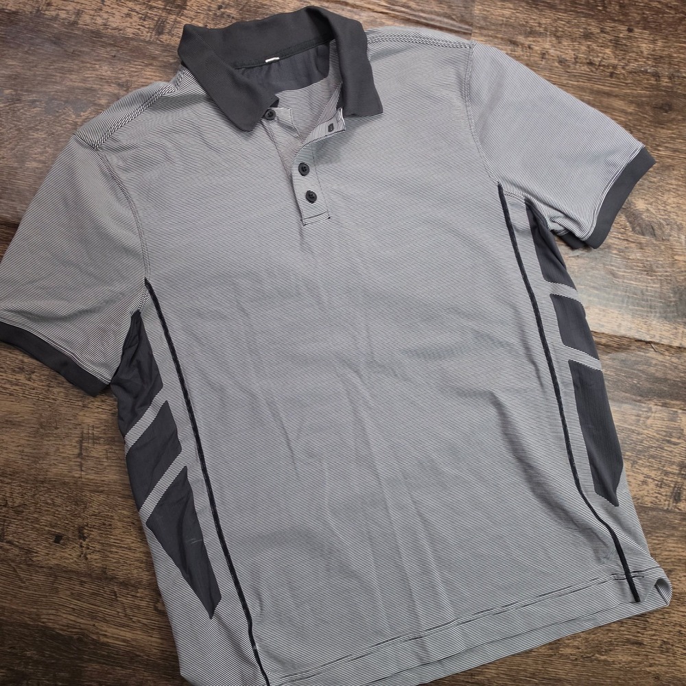LULULEMON Polo Shirt Mens L Grey Striped‎ Short Sleeve Golf Athletic Tee